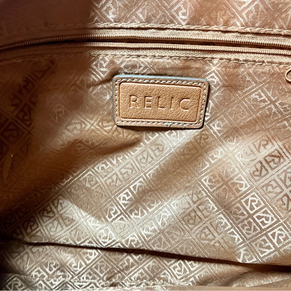 Pre-Owned Relic Shoulder Bag with Woven Straps - Picture 10 of 13